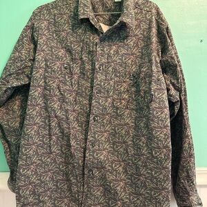 Patagonia Men's 90’s vintage Botanical print shirt.